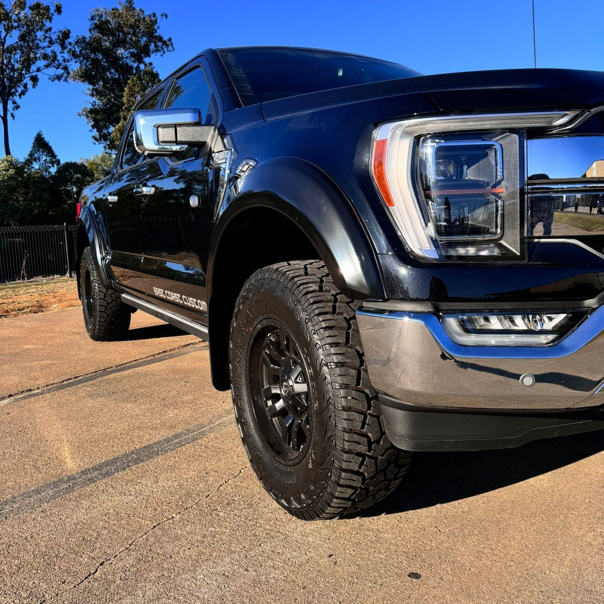 Fender Flares (Smooth) & Mudflaps, Front & Rear
