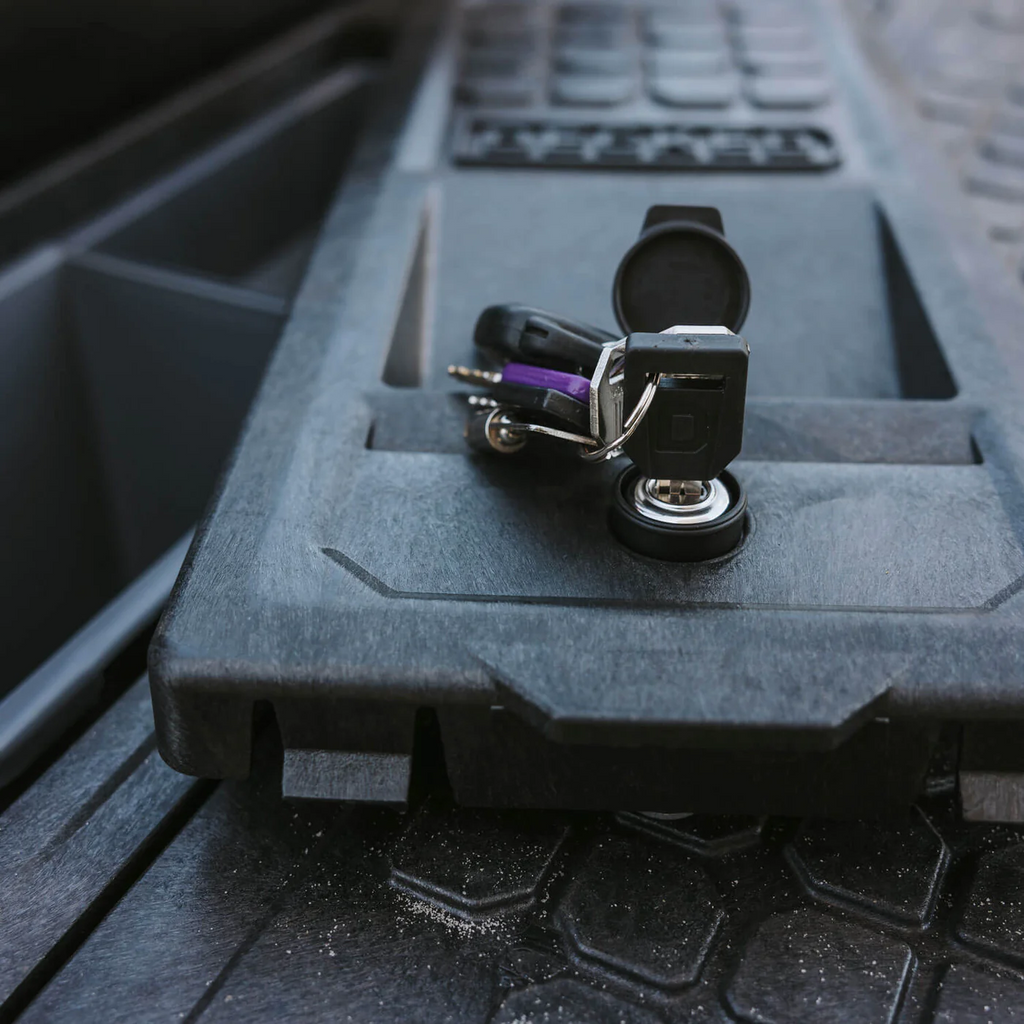 Lock set for 2 Drawers, 4 Stash Bins