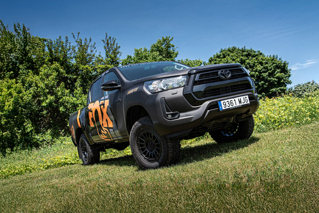 2-3" Lift Kit with Fox 2.0" Snap Ring Shocks