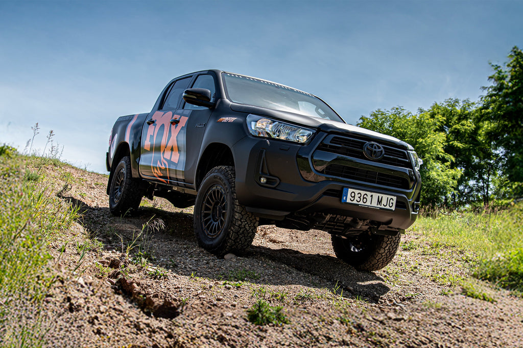 2-3" Lift Kit with Fox 2.0" Snap Ring Shocks