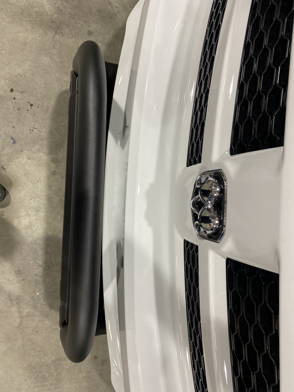 Polished SS Nudge Bar with DBL Row Light Bar