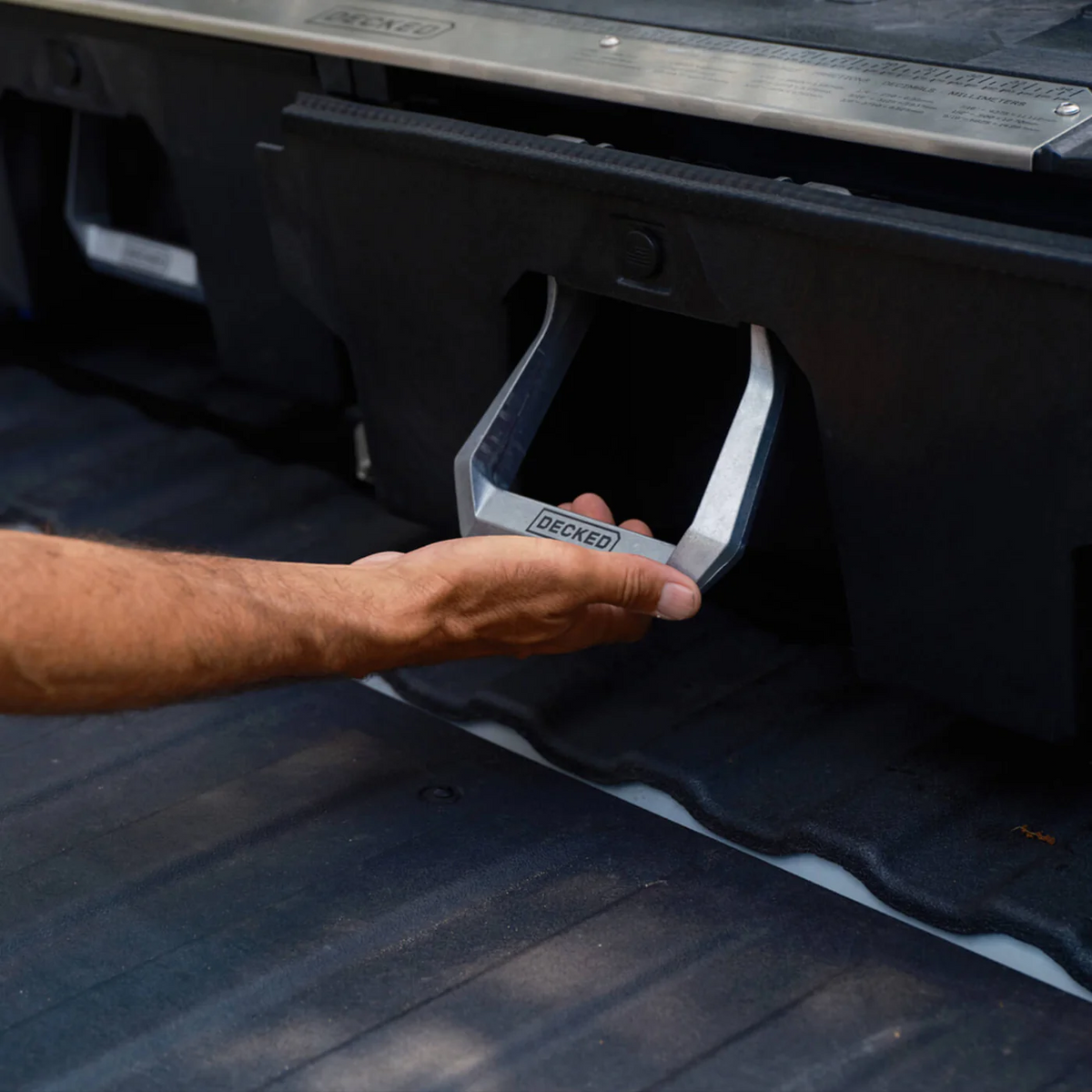 Drawer System (8' Tub) + Premium Accessory Pack + Load Floor