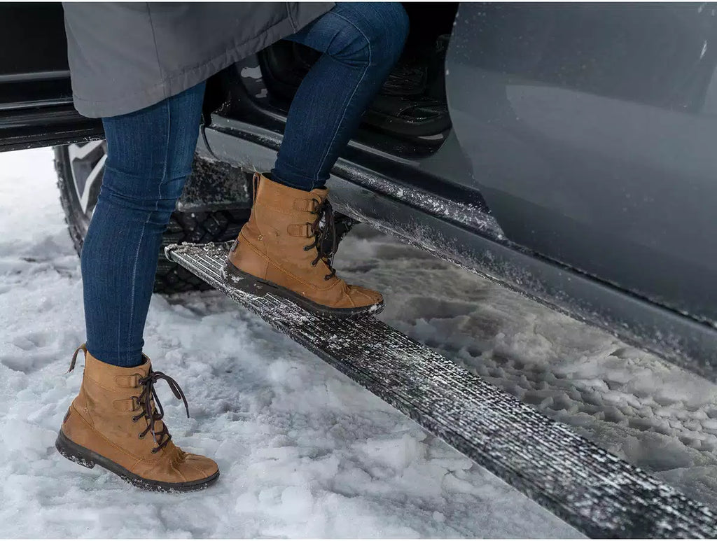RealTruck AMP Research PowerStep to suit 2023+ Chev 2500
