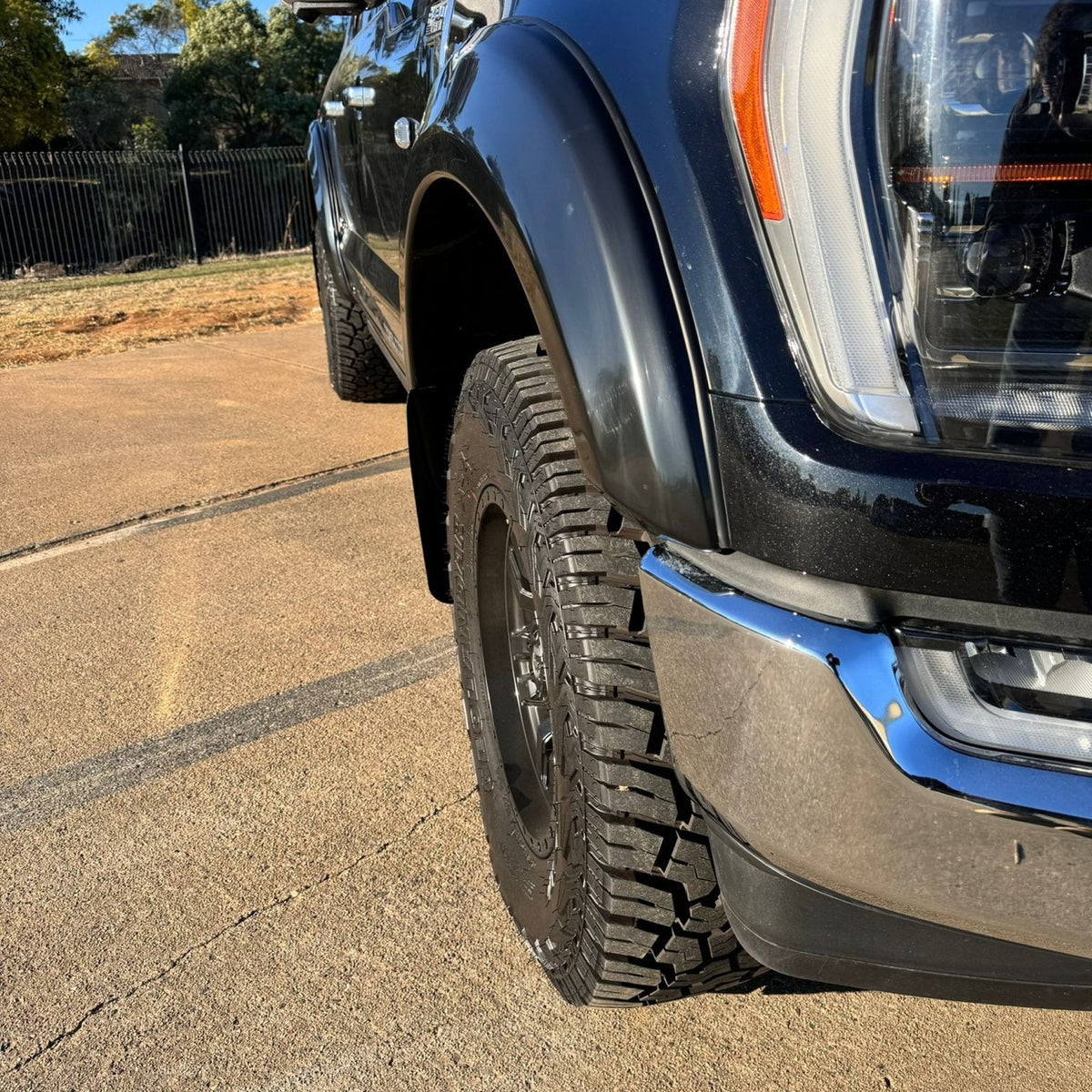 Fender Flares (Smooth) & Mudflaps, Front & Rear